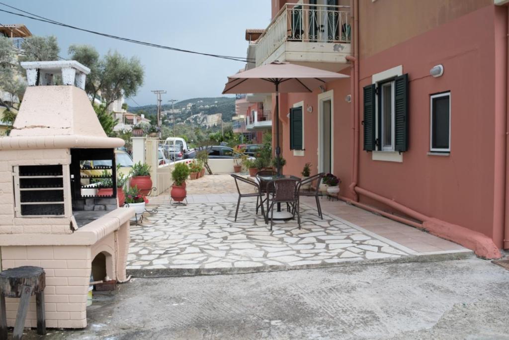 Nicks Cosy Apartment Lefkada City Bagian luar foto